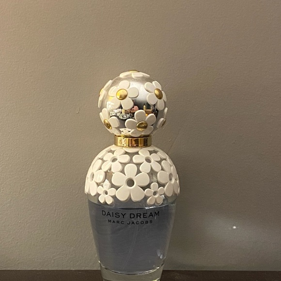 Marc Jacob’s Daisy Dream Perfume 3.4oz - Picture 2 of 2